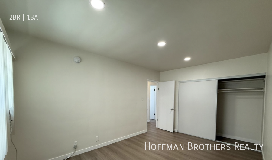7339 Woodman Ave #1 - Photo 6 of 12