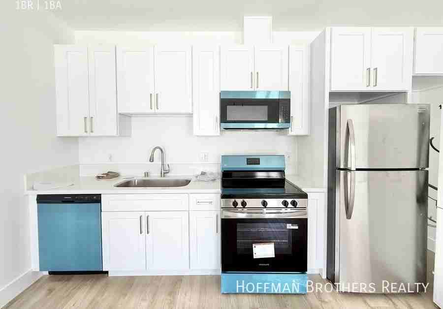834 S Orange Grove Ave #6 - Photo 5 of 6