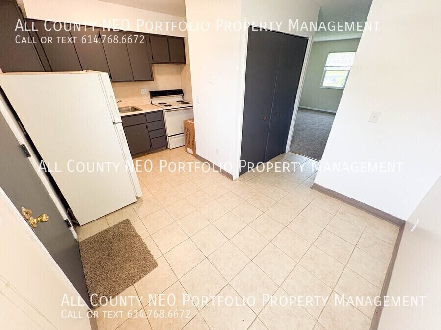 2712 Brianlane Blvd #B - Photo 7 of 18