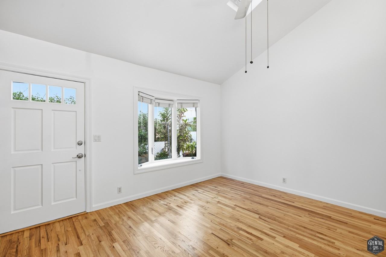 325 Vernon Ave #4 - Photo 2 of 16