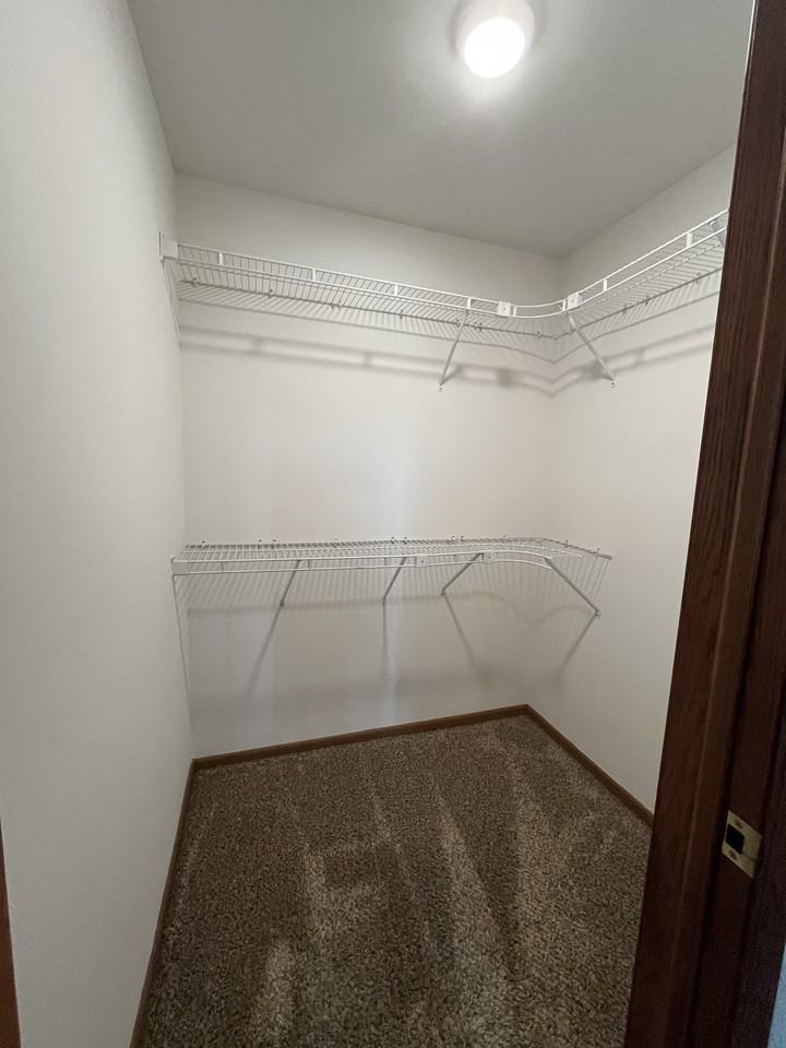 5 Cedar Ct #18 - Photo 7 of 17