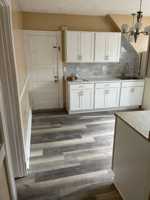 featured image of 21 E Raymond St #3
