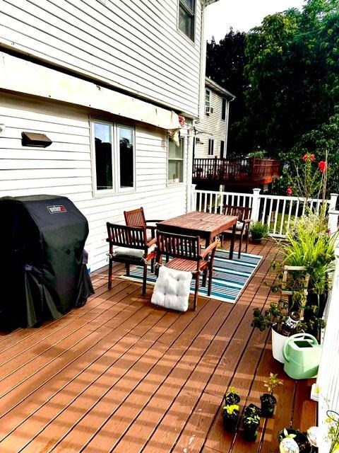 153 Princeton Ave - Photo 4 of 20