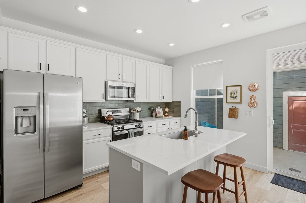 5347 W Canary Grass Way - Photo 3 of 19