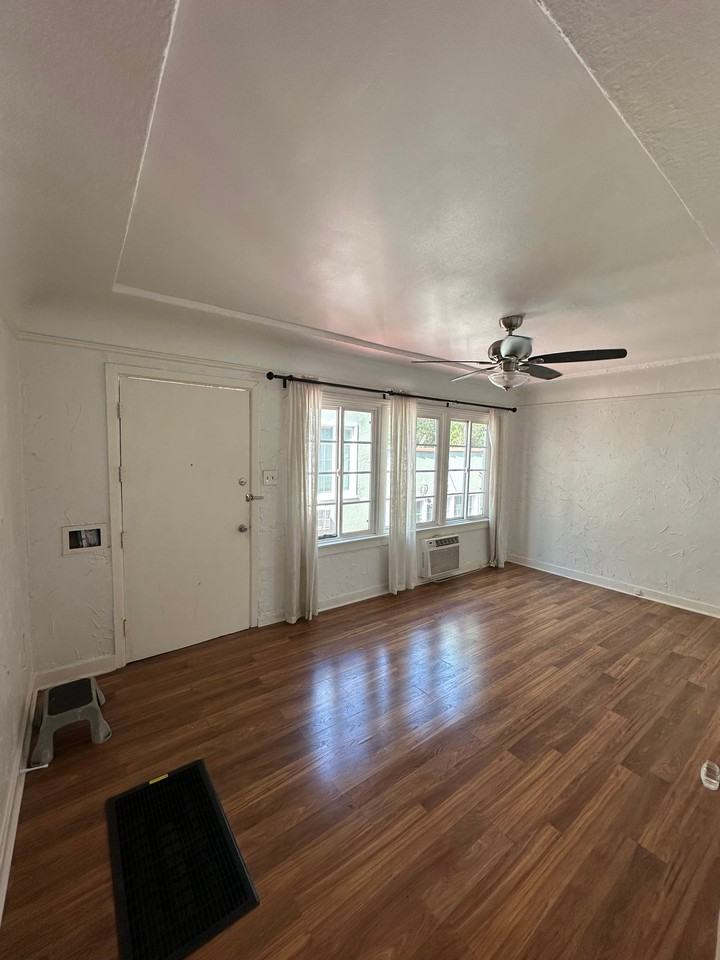 1538 Silver Lake Blvd #1538 - Photo 2 of 6