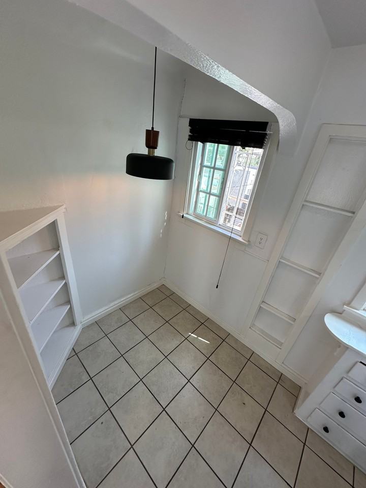 1538 Silver Lake Blvd #1538 - Photo 4 of 6