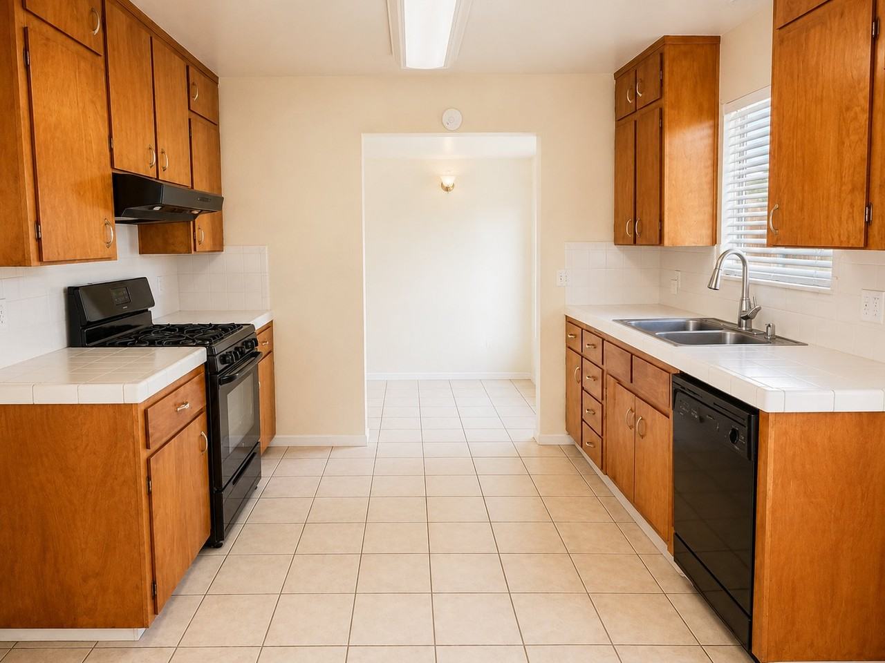 305 E Encore Dr - Photo 4 of 13