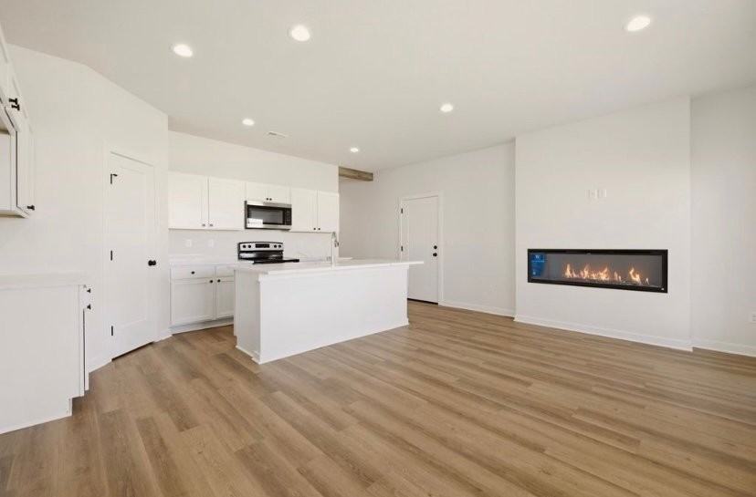 3402 E Thunder St - Photo 3 of 16