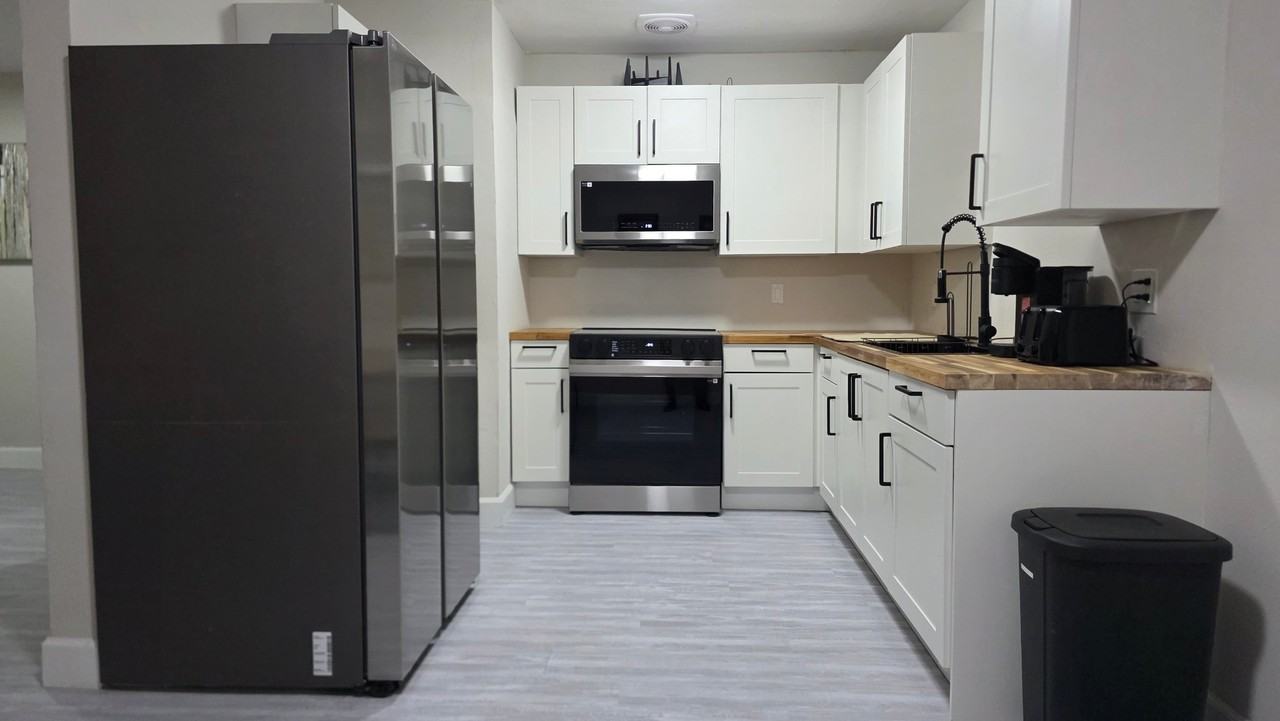 3624 Westwood Rd ##Fl - Photo 7 of 11
