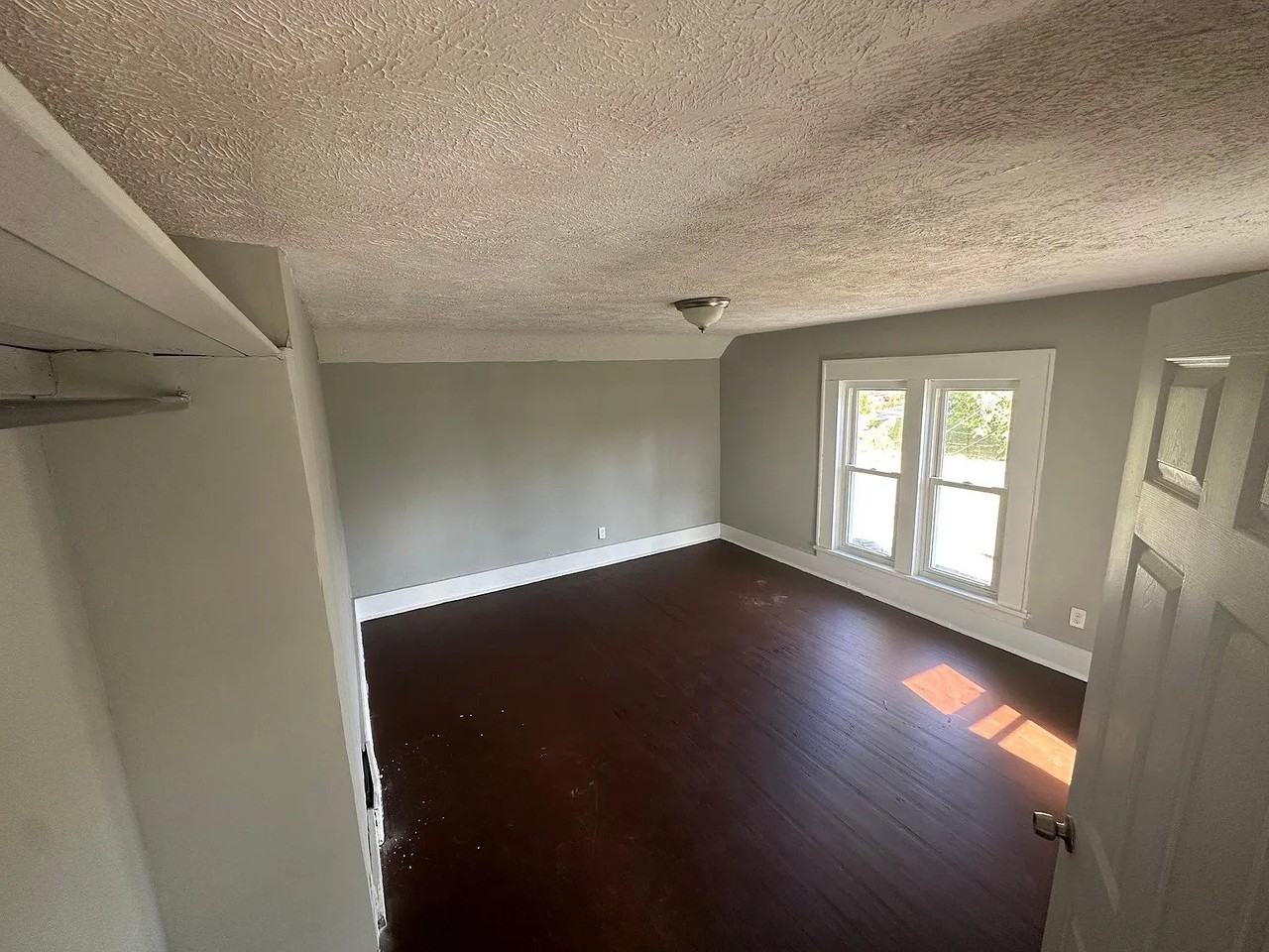 1351 Logan Ave Nw - Photo 7 of 19