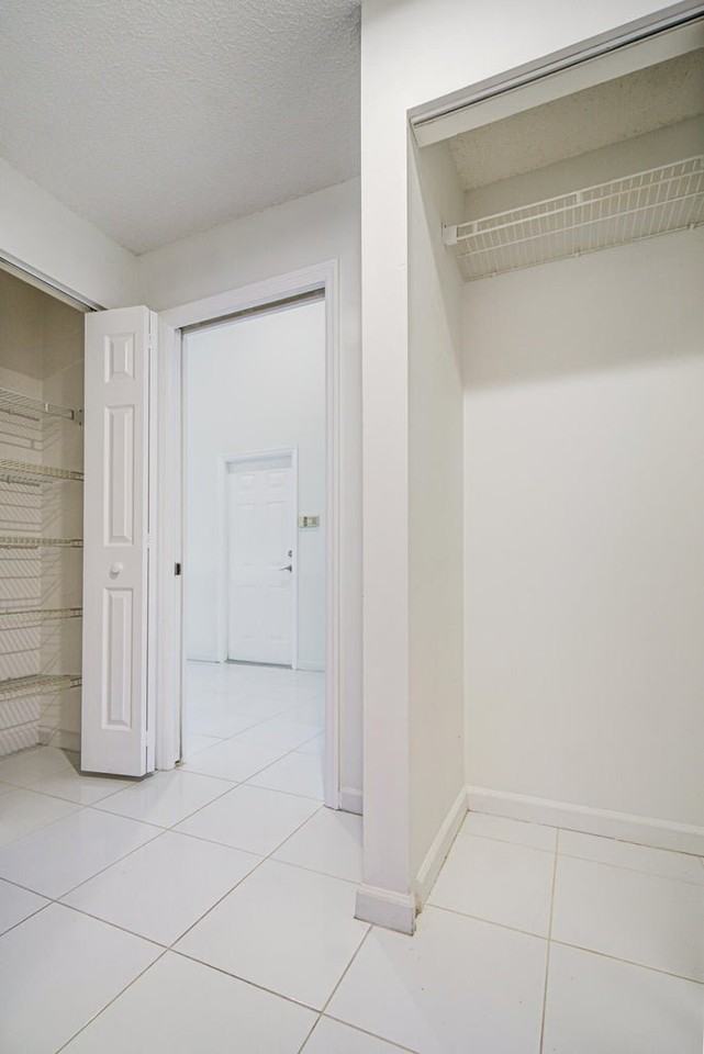 7620 Stirling Bridge Blvd N - Photo 7 of 8