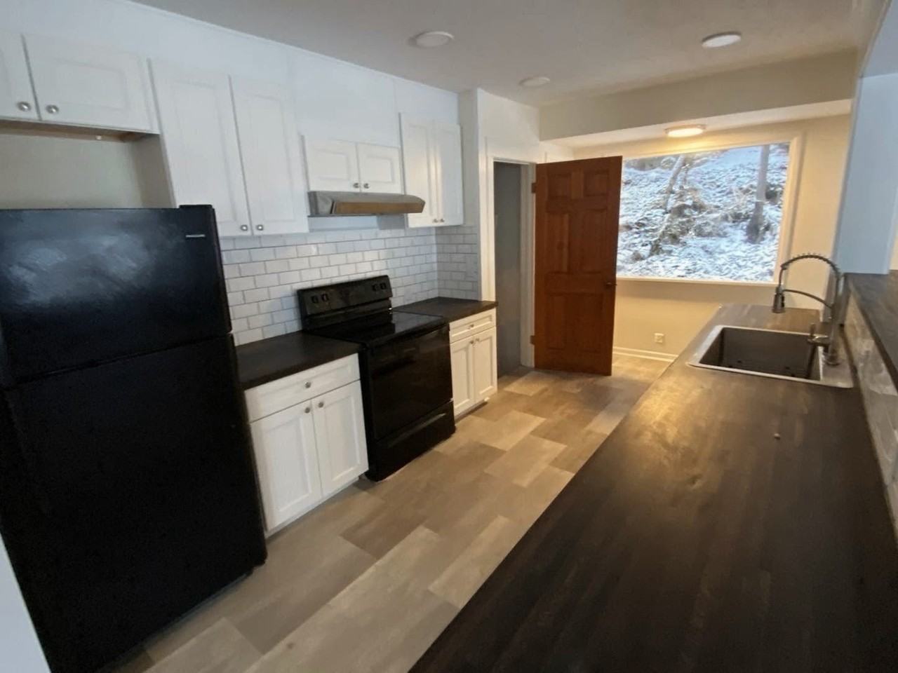 1310 7th Ave - Photo 6 of 20