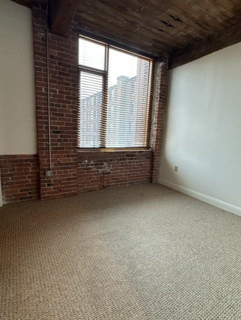 147 Centre St - Photo 5 of 9
