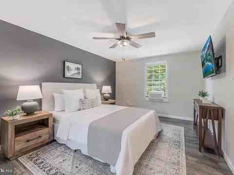 13822 Rockford Ct - Photo 5 of 17
