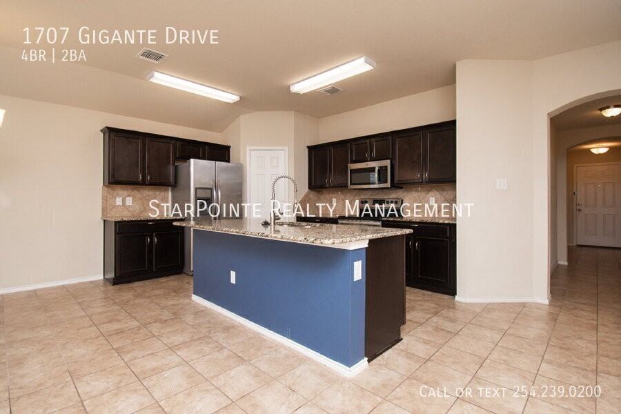 1707 Gigante Dr - Photo 3 of 23