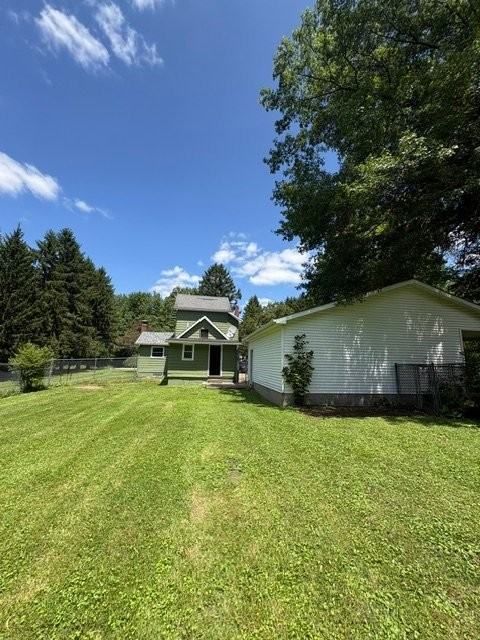 4167 Oak Street Ext - Photo 5 of 16