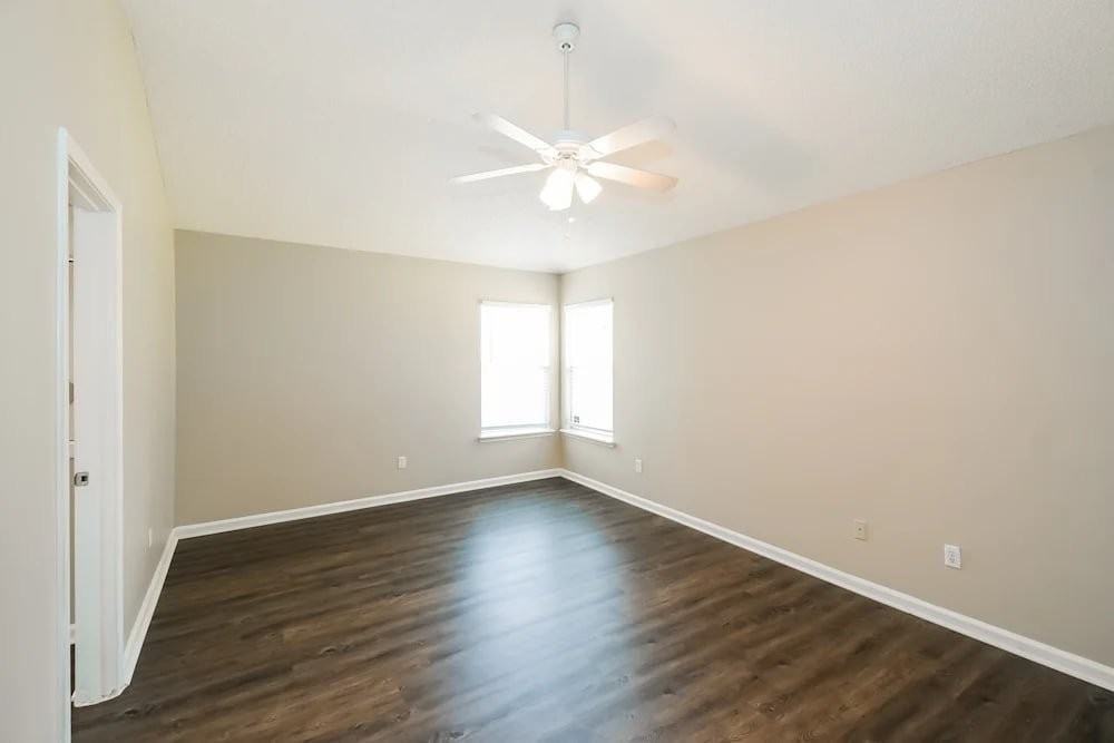 12244 Mantle Dr - Photo 3 of 9