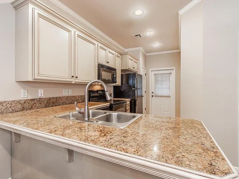 120 Deraney Ln - Photo 7 of 20