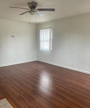 1136 W Broadway #6 - Photo 2 of 5