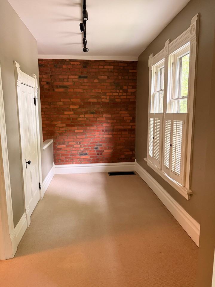 746 Neil Ave #746 - Photo 5 of 11