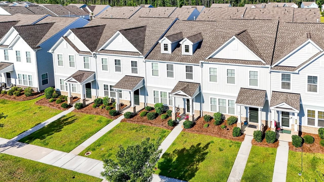 274 Godwit Dr - Photo 2 of 16