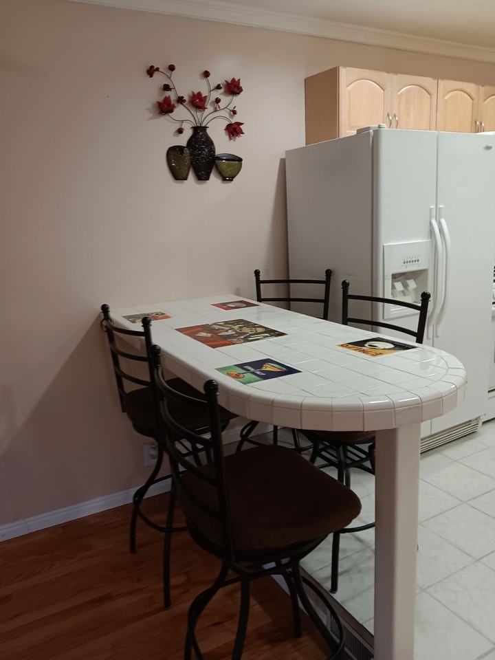 821 E Vics Rd - Photo 6 of 11