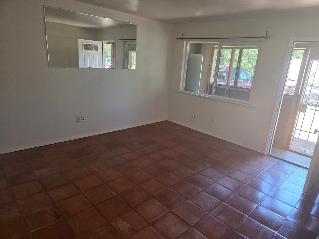 1011 Calle De Suenos - Photo 6 of 8