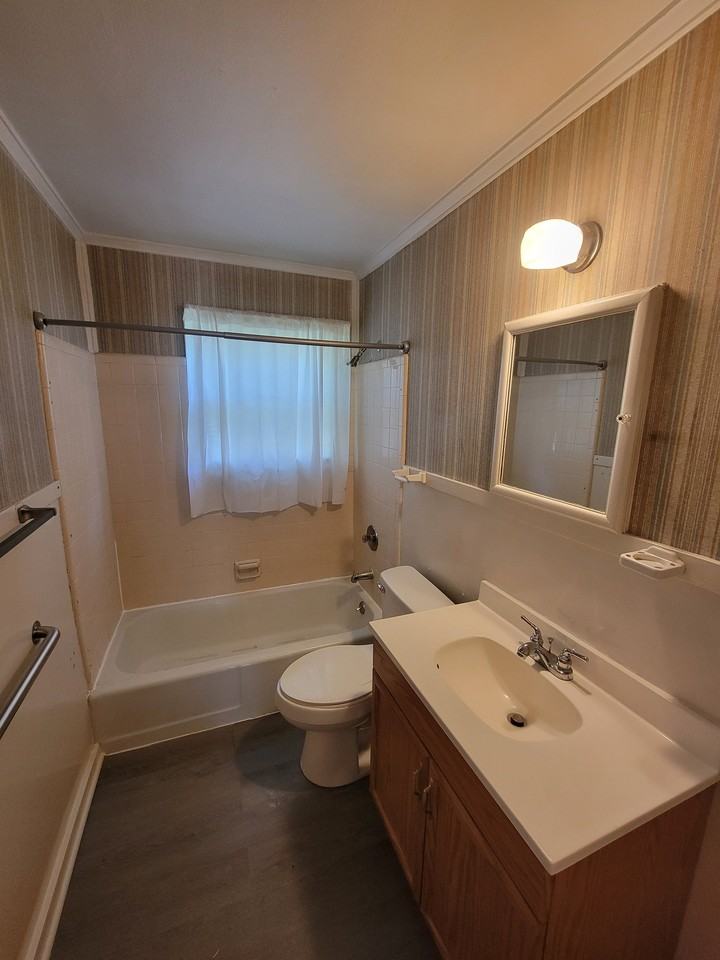 4030 E Whitney Ln - Photo 6 of 8