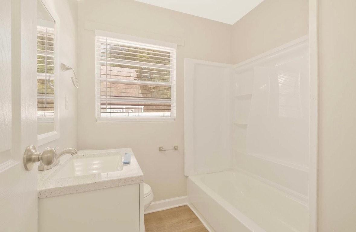 1632 Scotland Ave - Photo 2 of 10