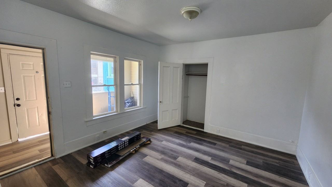 815 G St #3 - Photo 6 of 17