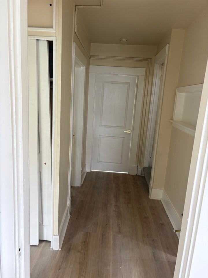 2515 S 18th St - Photo 6 of 19