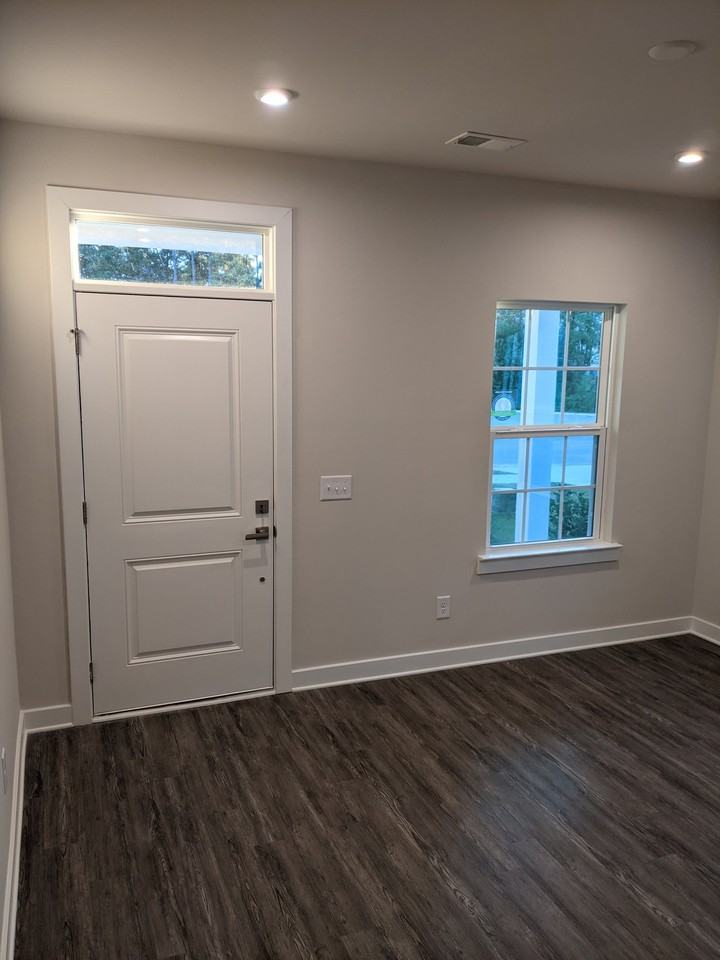 155 Country Oaks Ln - Photo 5 of 17