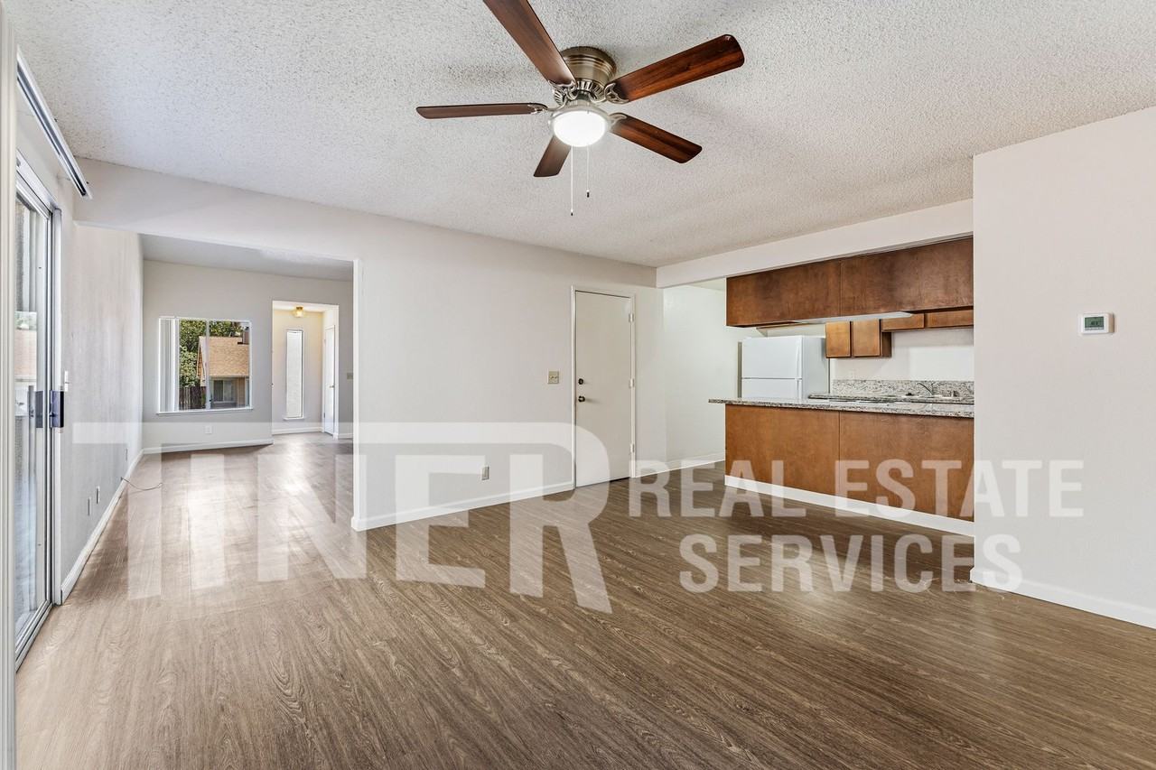 5535 E Knoll Dr - Photo 4 of 21