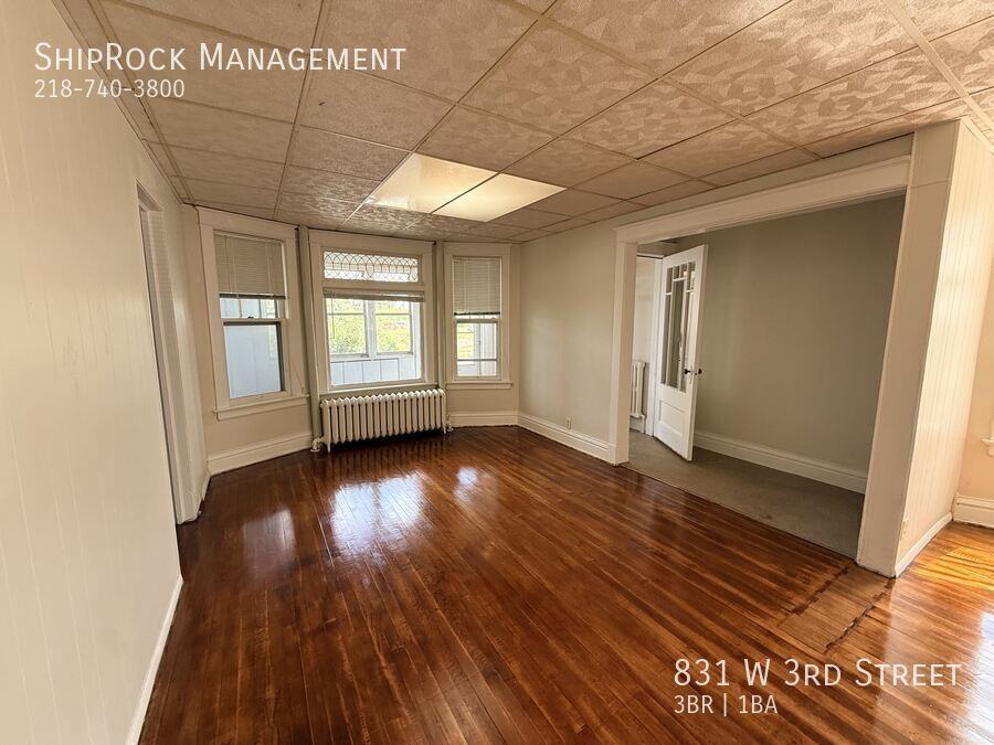831 W 3rd St - Photo 2 of 15