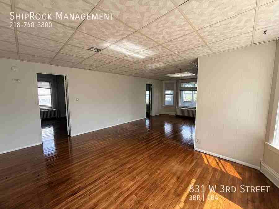 831 W 3rd St - Photo 5 of 15