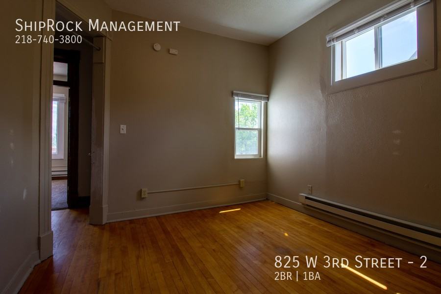 825 W 3rd St #2 - Photo 7 of 21