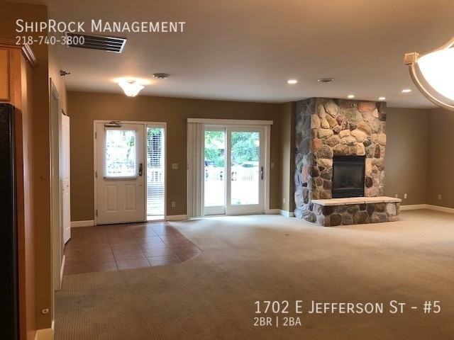 1702 Jefferson St #5 - Photo 4 of 12