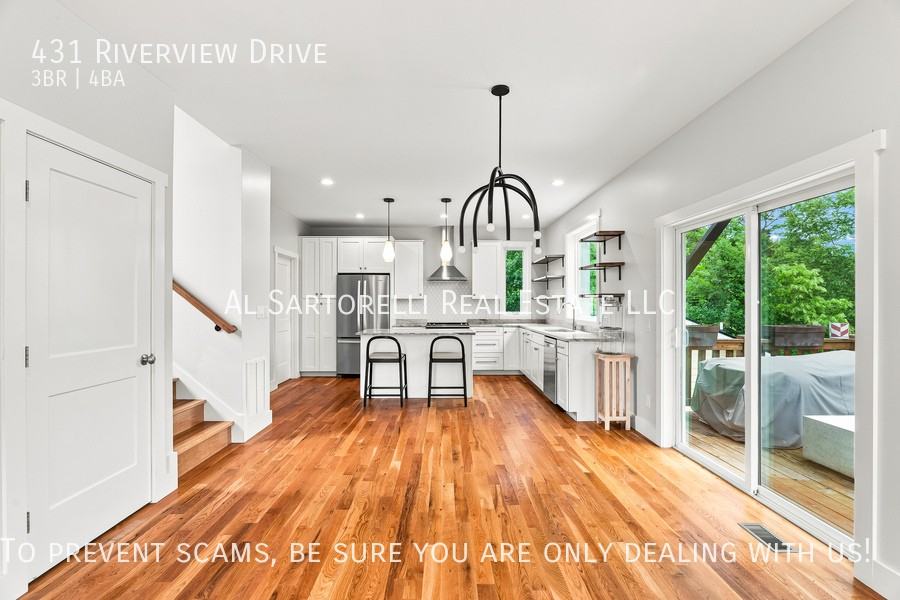431 Riverview Dr - Photo 2 of 49