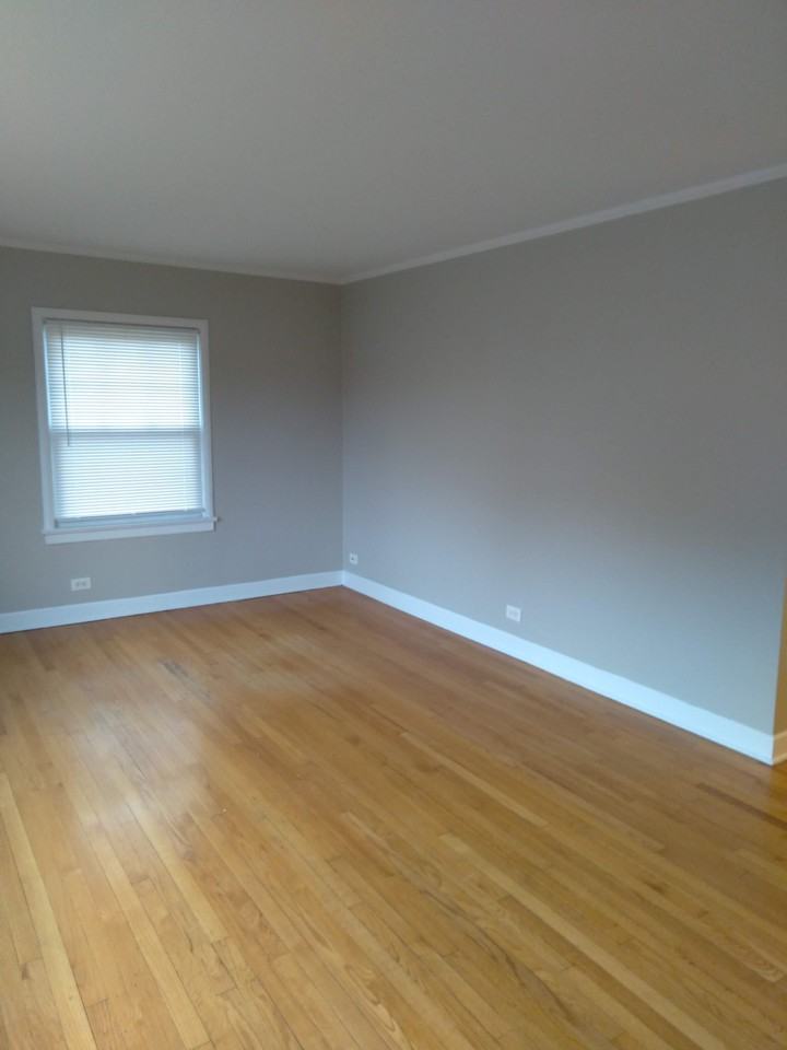 837 Mulford St #2 - Photo 2 of 11