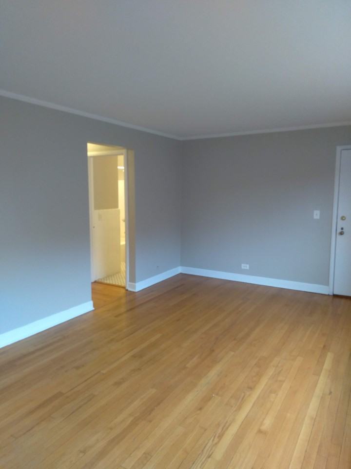 837 Mulford St #2 - Photo 3 of 11
