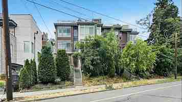 featured image of 3835 Gilman Ave W