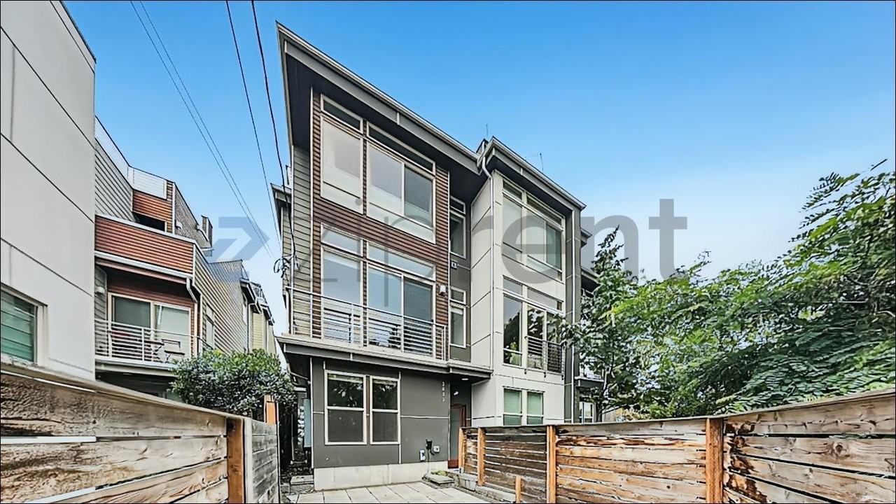 3835 Gilman Ave W - Photo 4 of 30