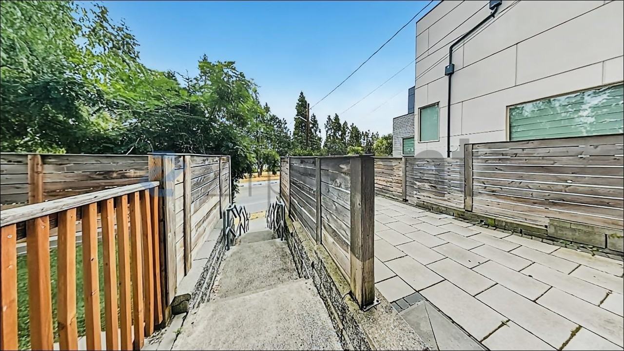 3835 Gilman Ave W - Photo 5 of 30