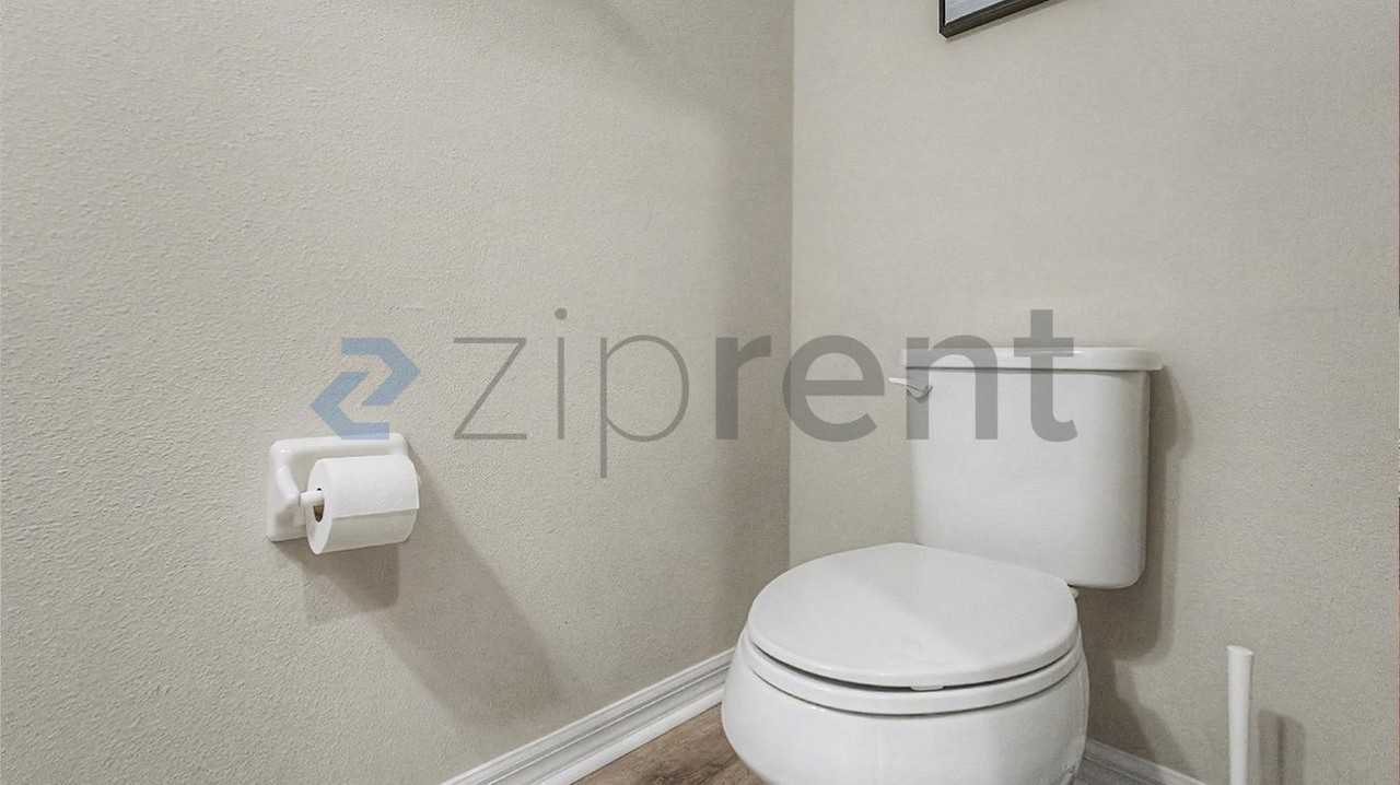 10328 Hawks Landing Dr - Photo 6 of 31