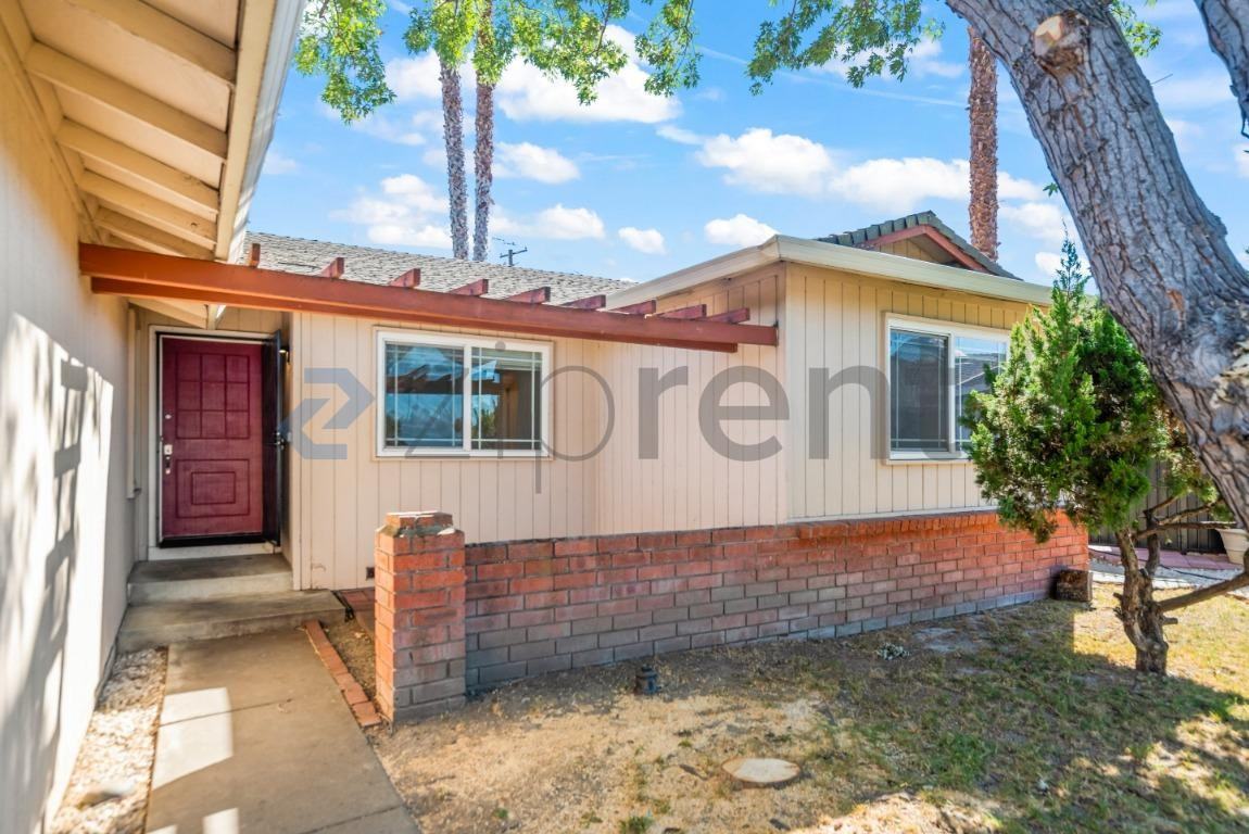 669 Shirecrest Ct - Photo 4 of 24