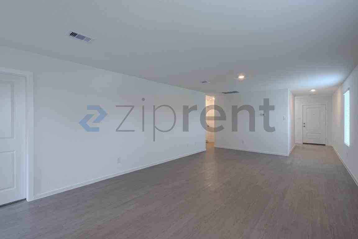 16850 Spotted Oak Dr - Photo 5 of 27