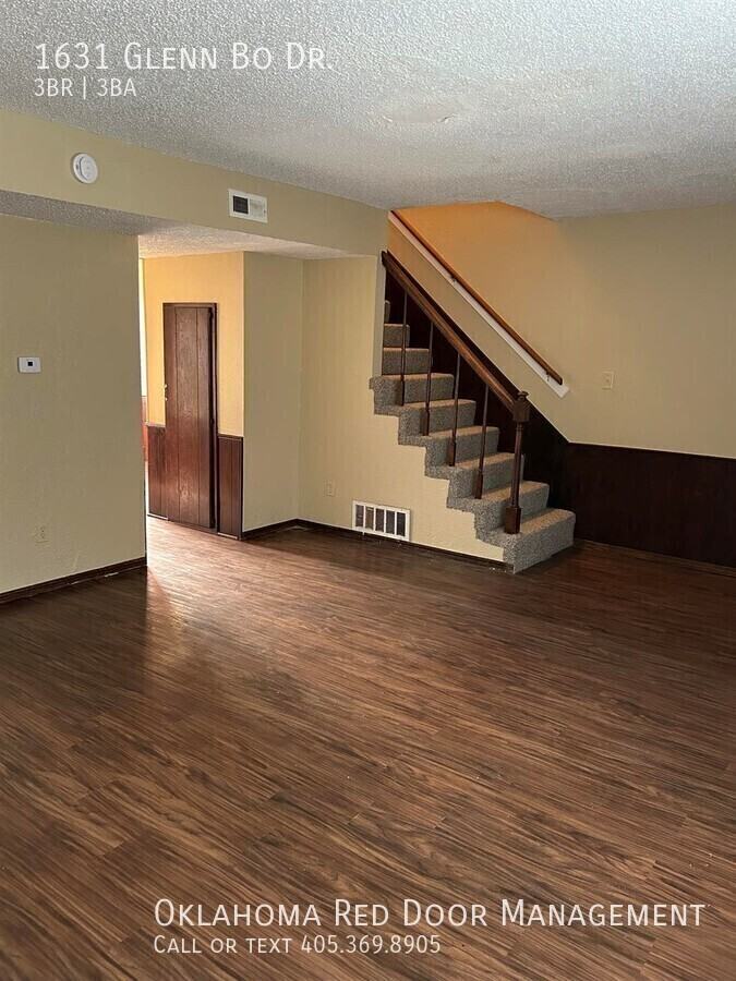 1631 Glenn Bo Dr - Photo 3 of 42