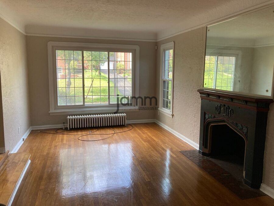 3722 Meadowbrook Blvd - Photo 3 of 19