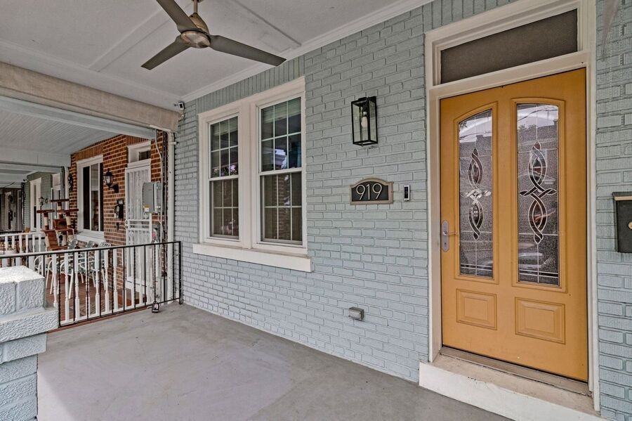 919 Decatur St Nw - Photo 4 of 50