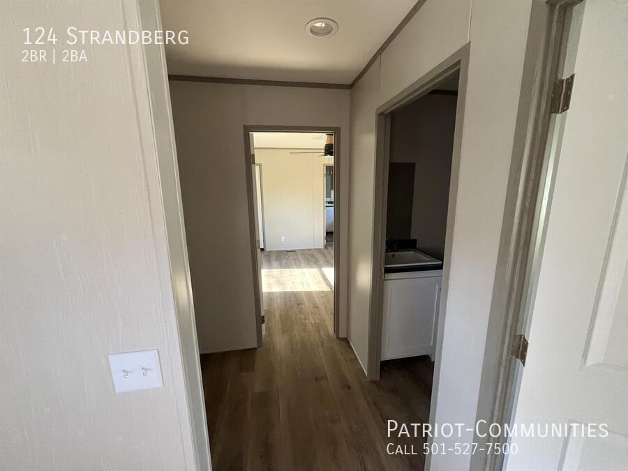 124 Strandberg Cir - Photo 3 of 30